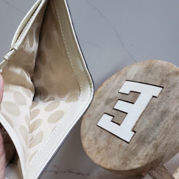 Kate Spade Wallet Stacy New York Gray Glitter Bug Compact Bifold Aurora Sparkly - Picture 8 of 8